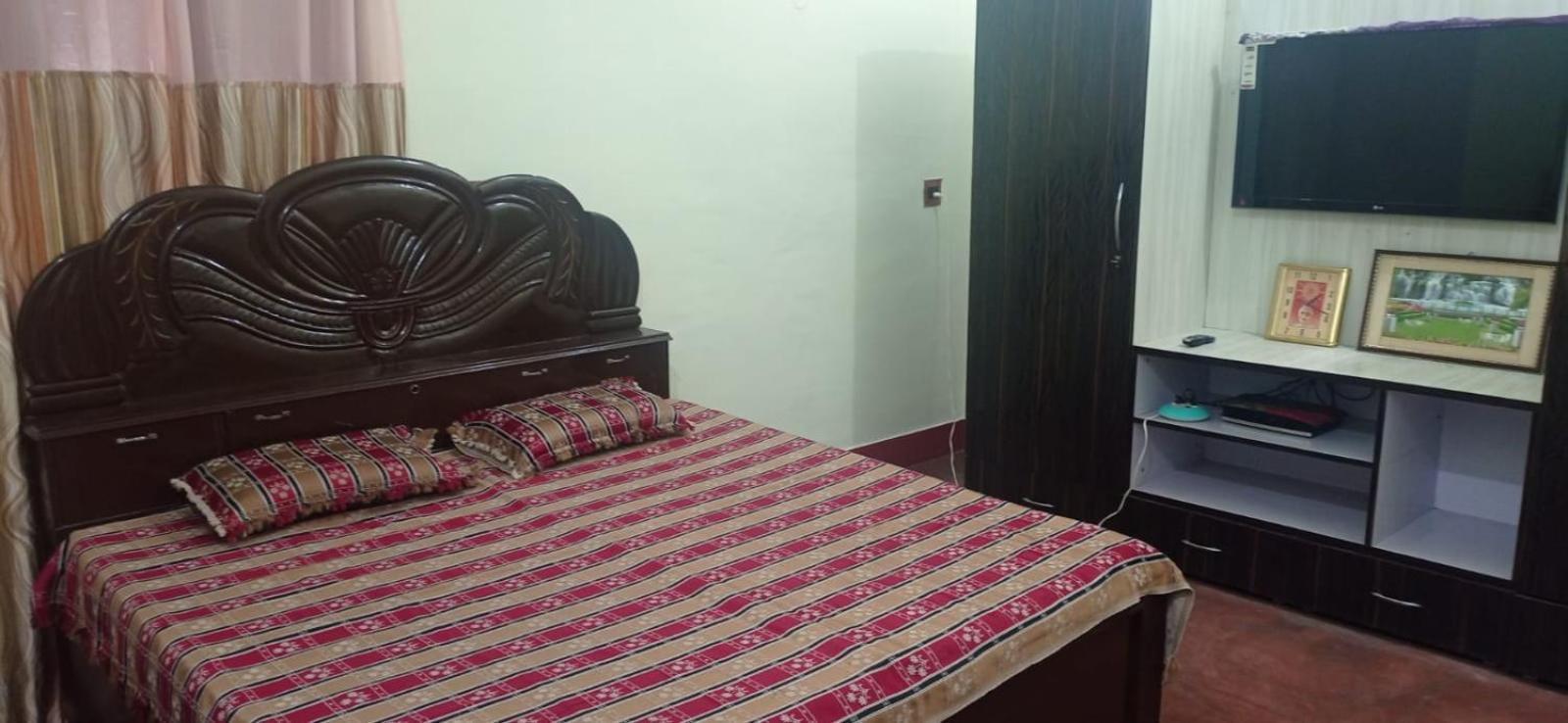 Homestay Comfort Villa Rāmpur Exteriér fotografie