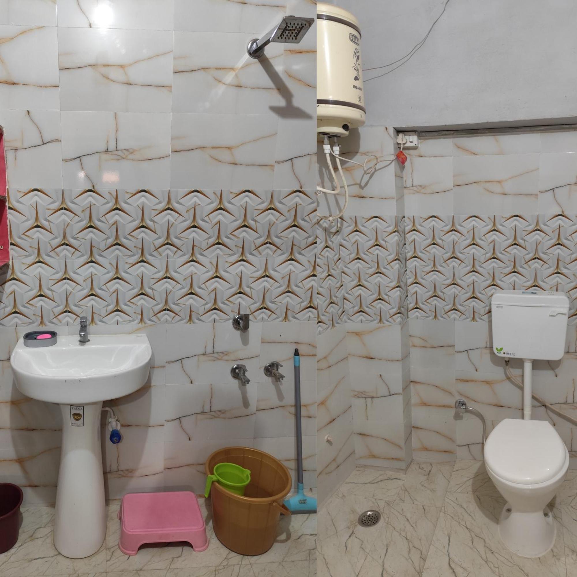 Homestay Comfort Villa Rāmpur Exteriér fotografie